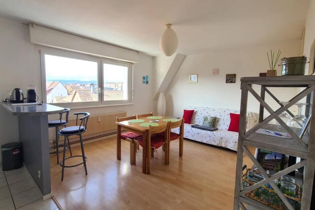Residence Lorient Centre Ville De Colmar Bagian luar foto